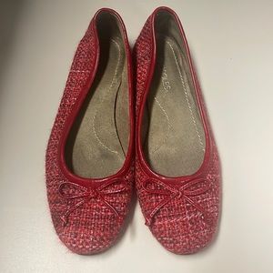 Red tweed aerosole Flats- size 8 womens